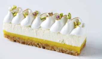 Une recette personnalisée exploitant les Allumettes de Savencia F&D (Les produits sont vendus sans décor ni topping).