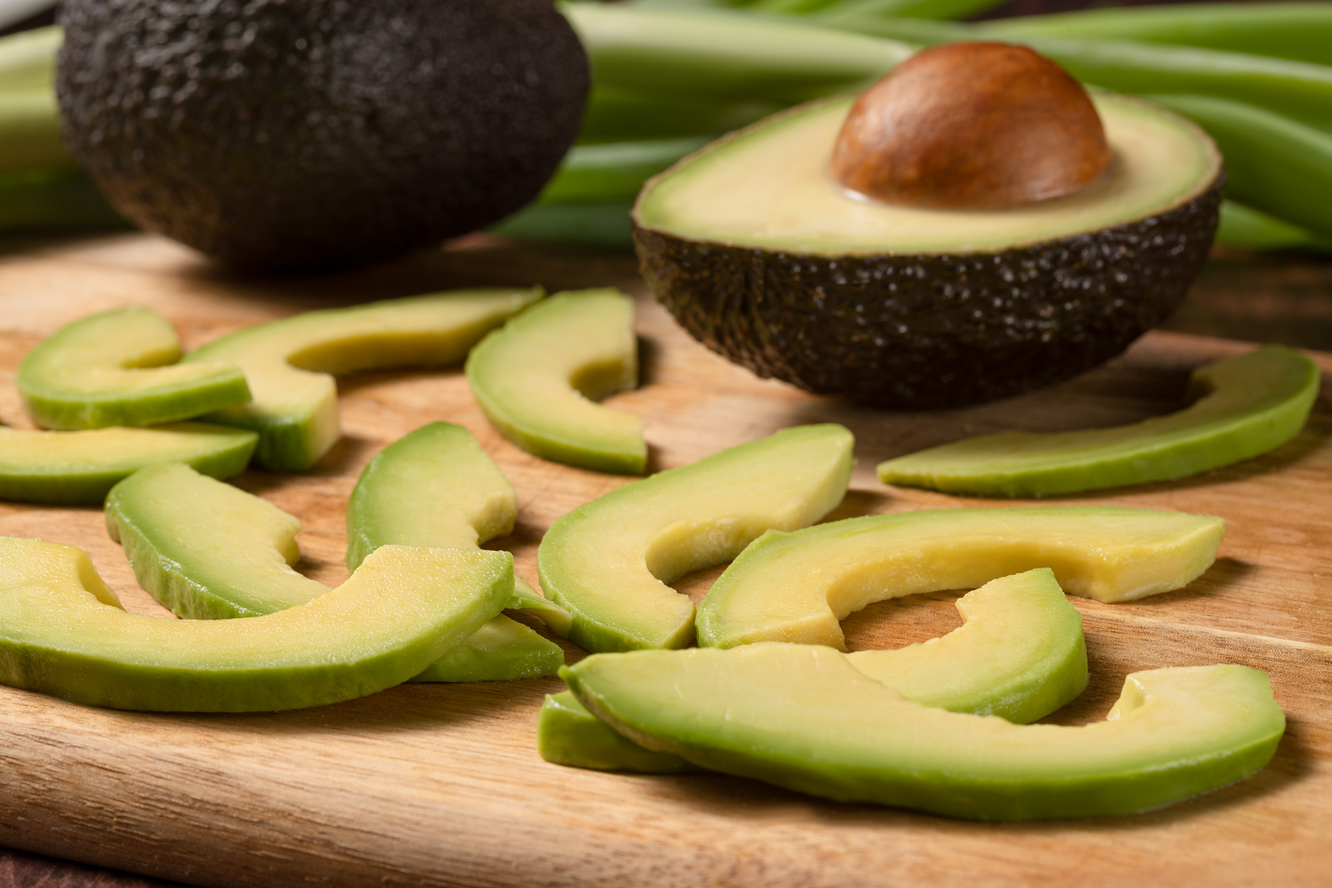 93ASC12K500_Avocado Slices.1920px.jpg