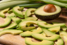 93ASC12K500_Avocado slices_1920px.jpg